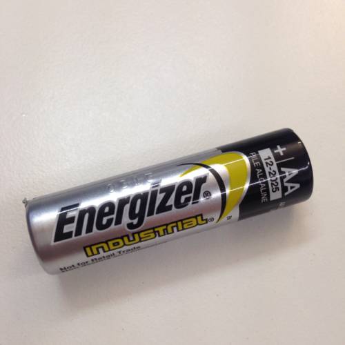 Why AA batteries run exactly 1.5V?