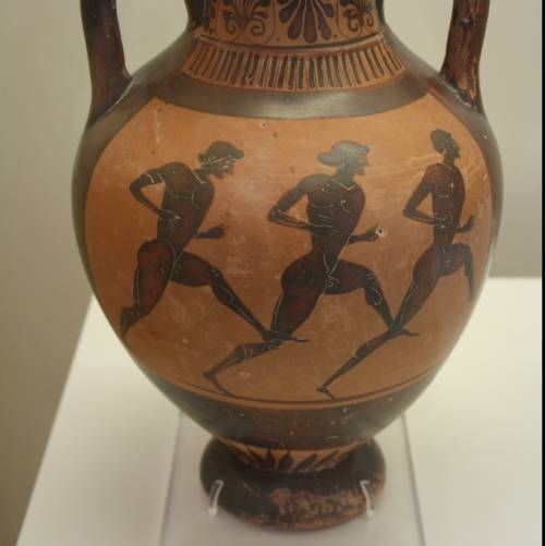 Which greek pottery style featured figures in silhouette?