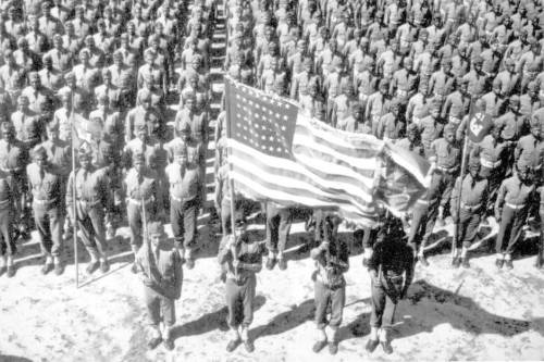Picture of american troops during ww2
