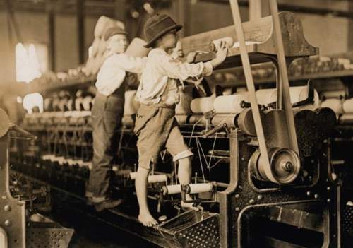 This photograph, taken by lewis hine, shows textile mill workers.  what were goals of hi