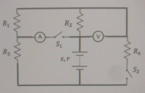 As shown in Figure 3,the internal resistance of the battery r=1.5Ω,R1=R2=R3=4Ω,R4=10Ω

(a)When the