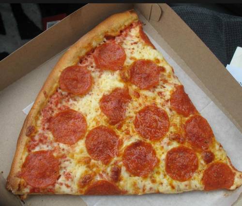Pizza Blog gives you So big pizza it’s sooo good