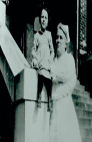 Help Jennie Colligan worked as a nurse on Ellis Island for twenty years.

The caption above help