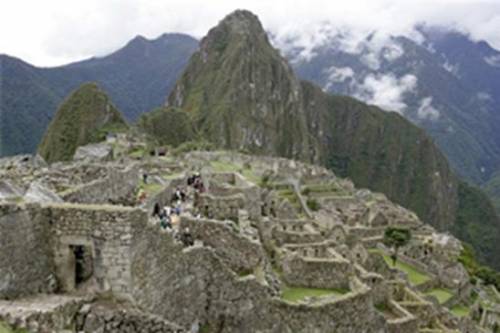 Explain how the image shows the Inca’s contribution to civilization