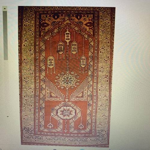 Use the following image of an Anatolia prayer rug from the Renaissance to answer

the following qu