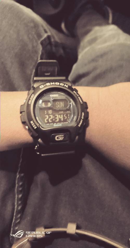 I am bored and hows my new watch