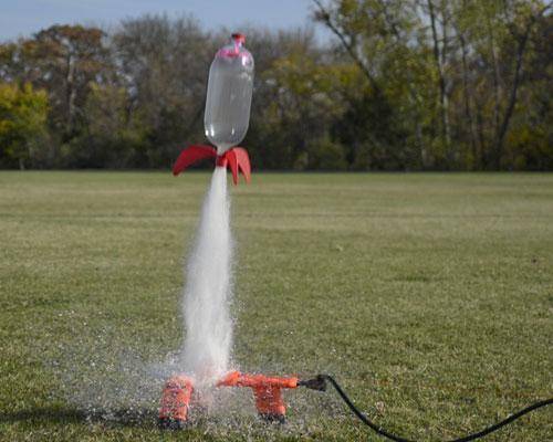 HELLPPPPPPPPPPPPPPPPPPPPPPPP

A water rocket is launched off the ground at an initial velocity of