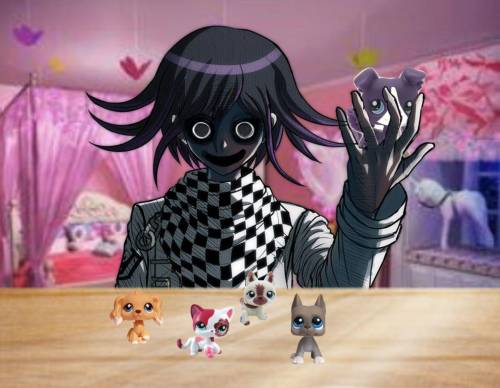 POV: kokichi wants to trade lps
(this is for art class)