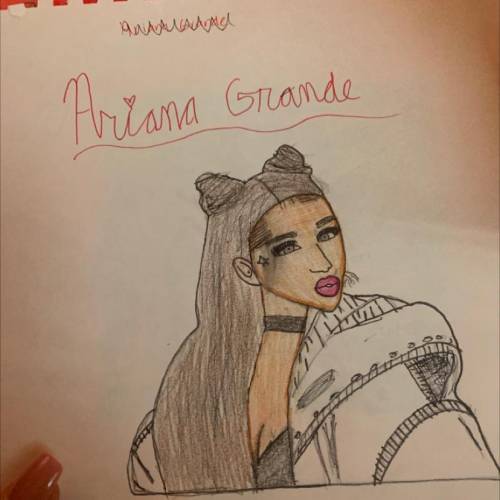 I messed up on the black marker lol. This is the queen Ariana Grade. You can rate it out of 10 or g