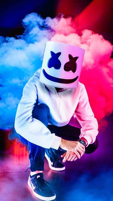 who here likes marshmello besides im giving out free points to people your welcome oh and a