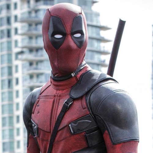 Enjoy this picture of Deadpool I guess, anyways, free points! How’s everybody’s day so far :D?