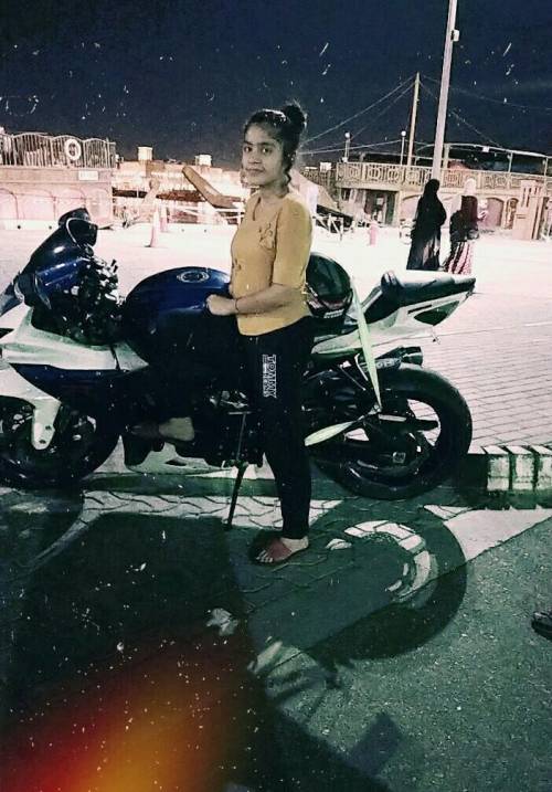 See my bike faizi yehi he only pic mere pas abi ​