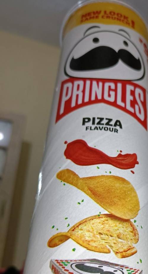 Ahhhthis Pringles flavour is bussin'Whats ur favourite flavour?​