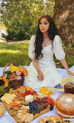 Nice Picnic her in this Quarantine. Ans good afternoon​