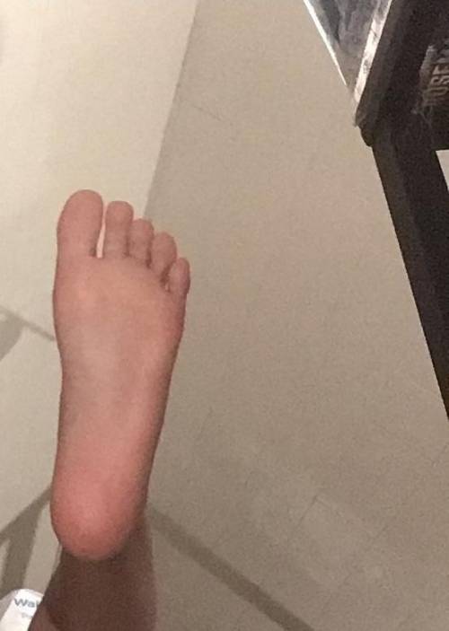 Does this look like a big foot for a 13 year old boy?
