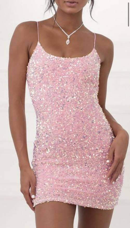 HEY HELP PICK A HOCO DRESS COLOR FOR ME IM SO INDECISIVE. PINK OR WHITE ( NOTME IN PHOTO)