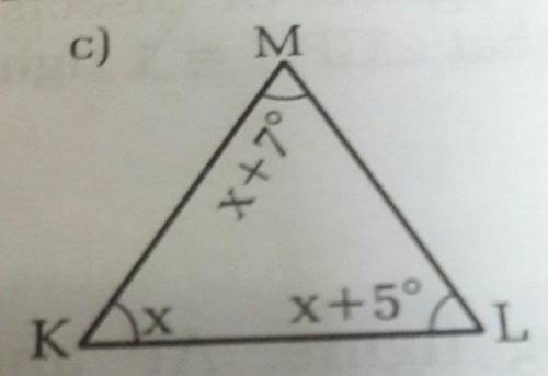 Find the unknown sizes of angles in the following figure (please explain it):