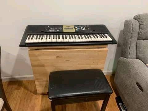 Hi! Can someone said the model of this piano? Cuz one member of my family said if i want it, but fi